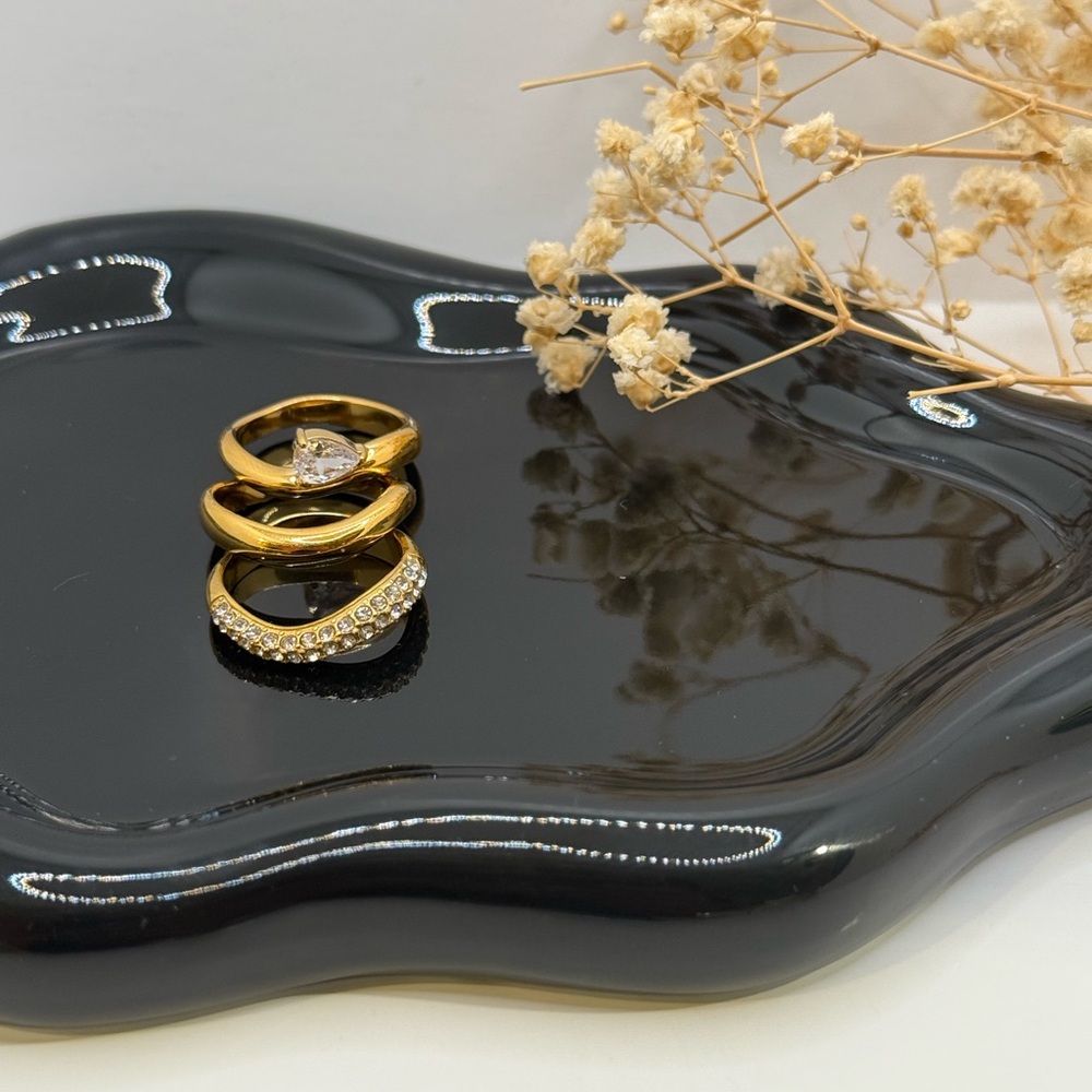 NEW 18K GOLD PLATED TRIO RING SET “AUREA” – Wave + Pavé + Pear Solitaire (US 7) - Picture 5 of 5